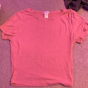 regular cropped tee very stretchy hasn’t been worn